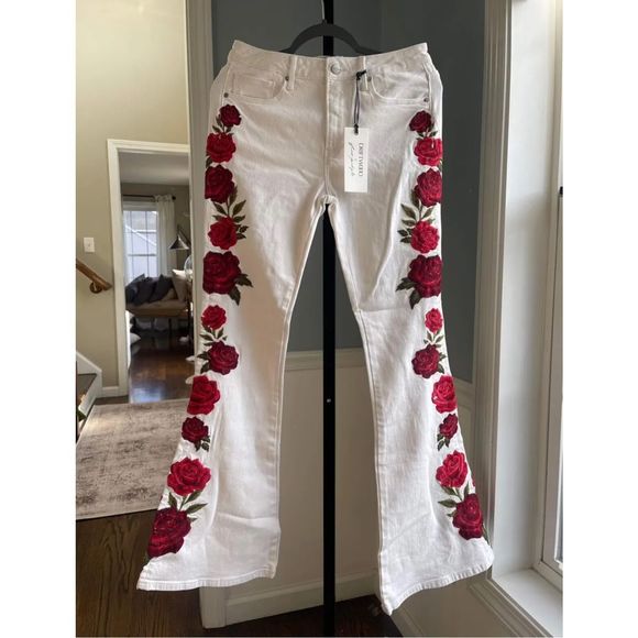 Free People x Driftwood Farrah Embroidered Flare Jeans Size 27 White - Picture 3 of 6